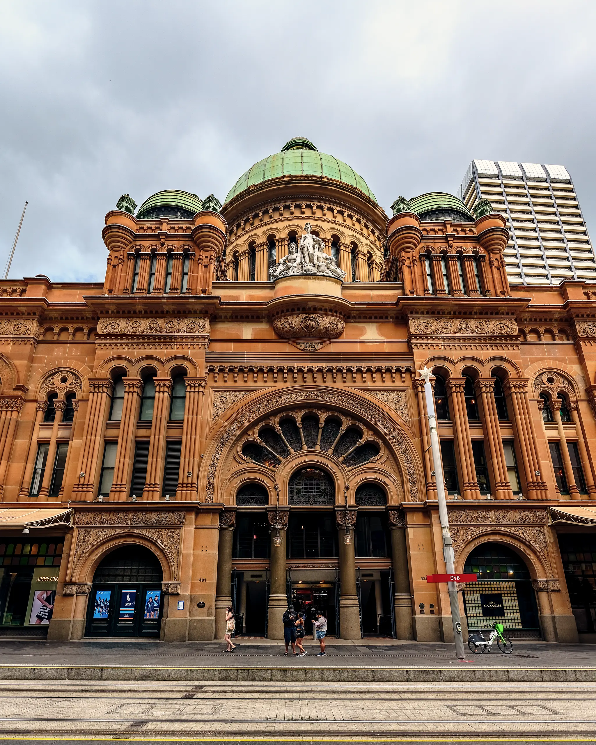 QVB